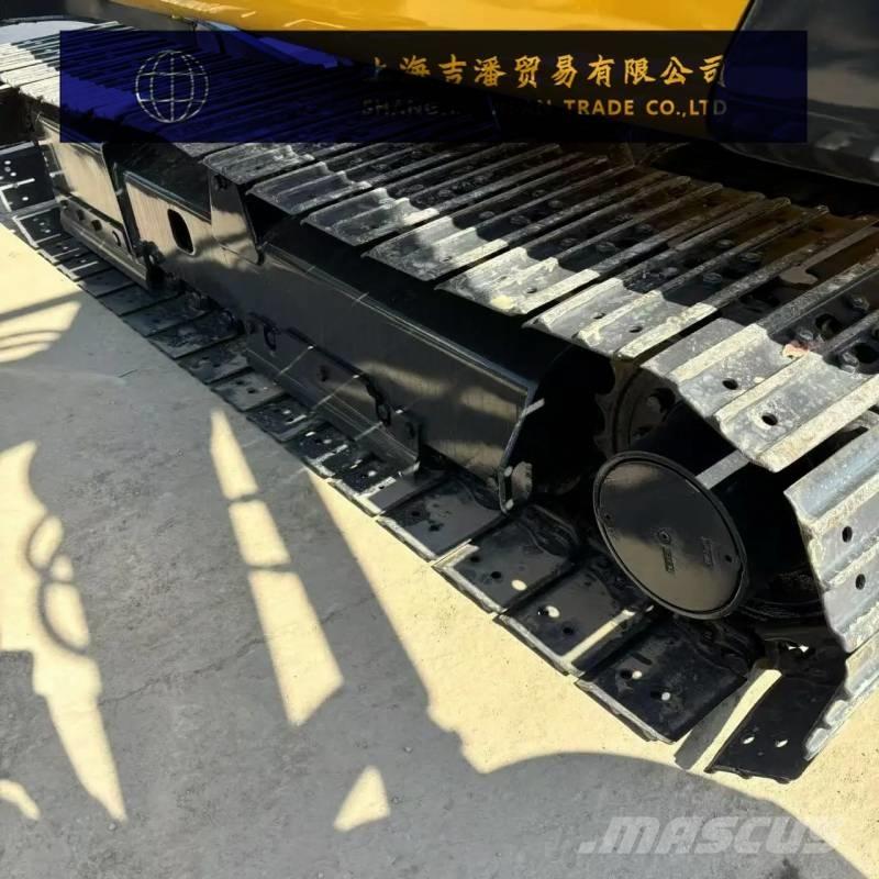 Komatsu PC 56 حفارات صغيرة أقل من 7 طن (حفارات صغيرة)