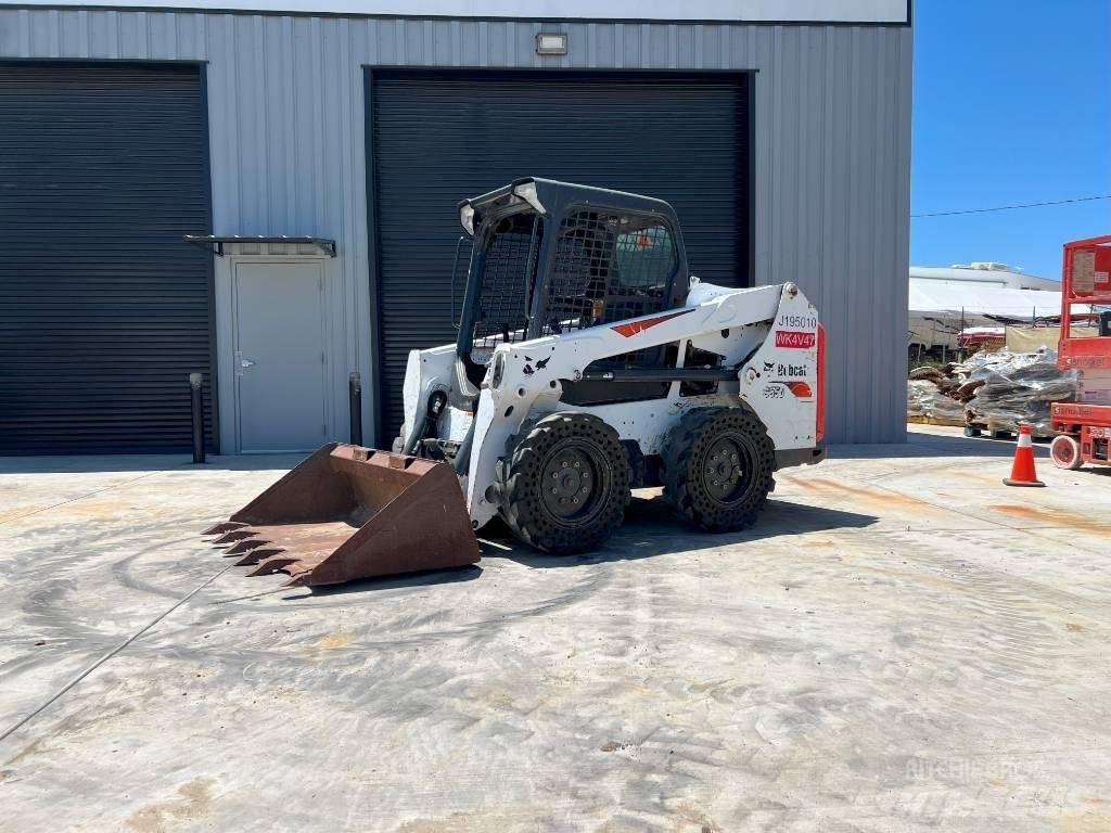 Bobcat S550 لوادر انزلاقية التوجيه