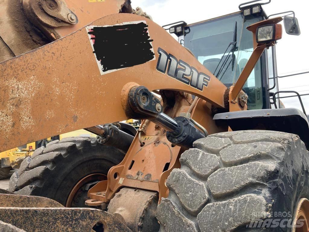 CASE 1121F لوادر بعجل
