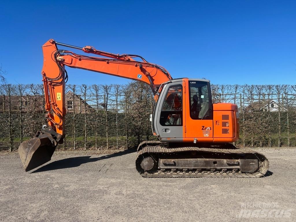 Hitachi Zaxis 135 US حفارات زحافة