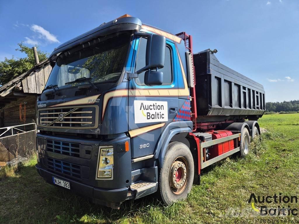Volvo FM12 شاحنات قلابة