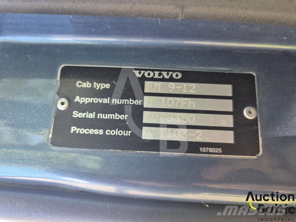 Volvo FM12 شاحنات قلابة