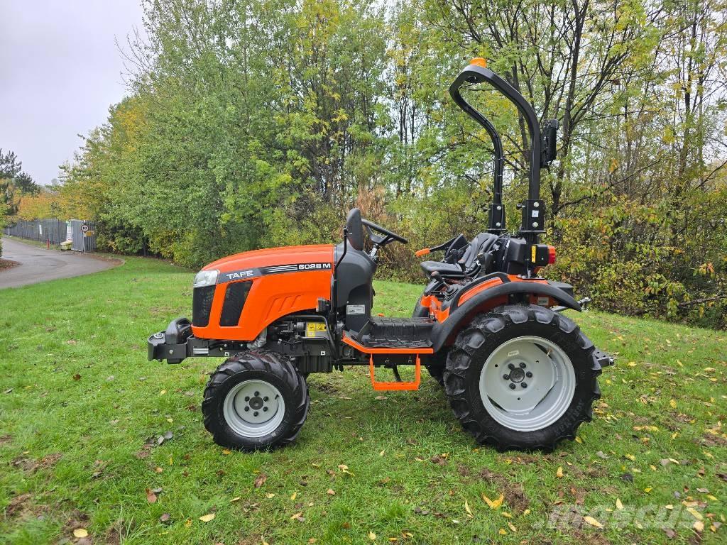 Tafe 6028M جرارات مدمجة