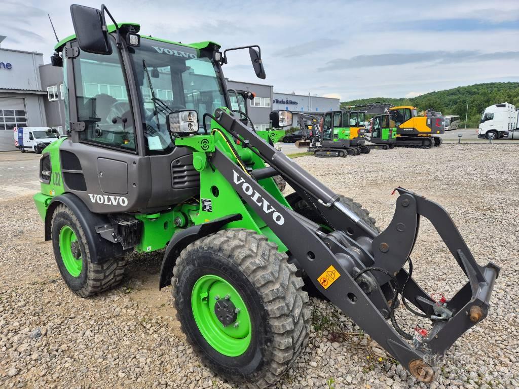 Volvo JL20H ELECTRIC لوادر صغيرة