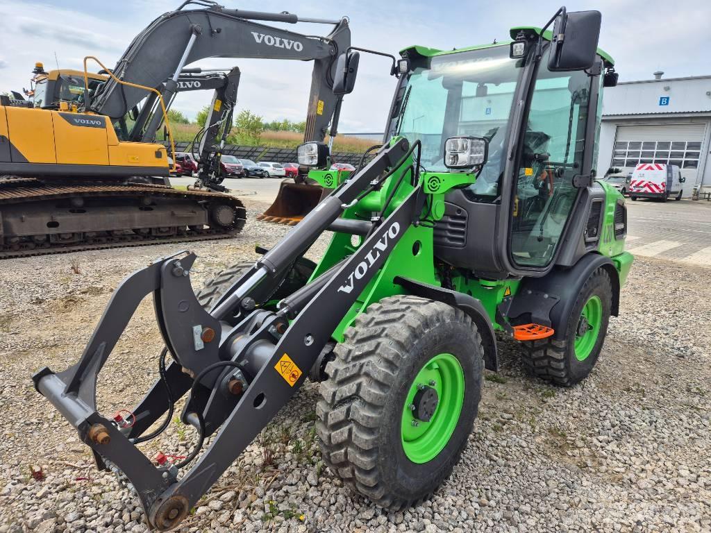 Volvo JL20H ELECTRIC لوادر صغيرة