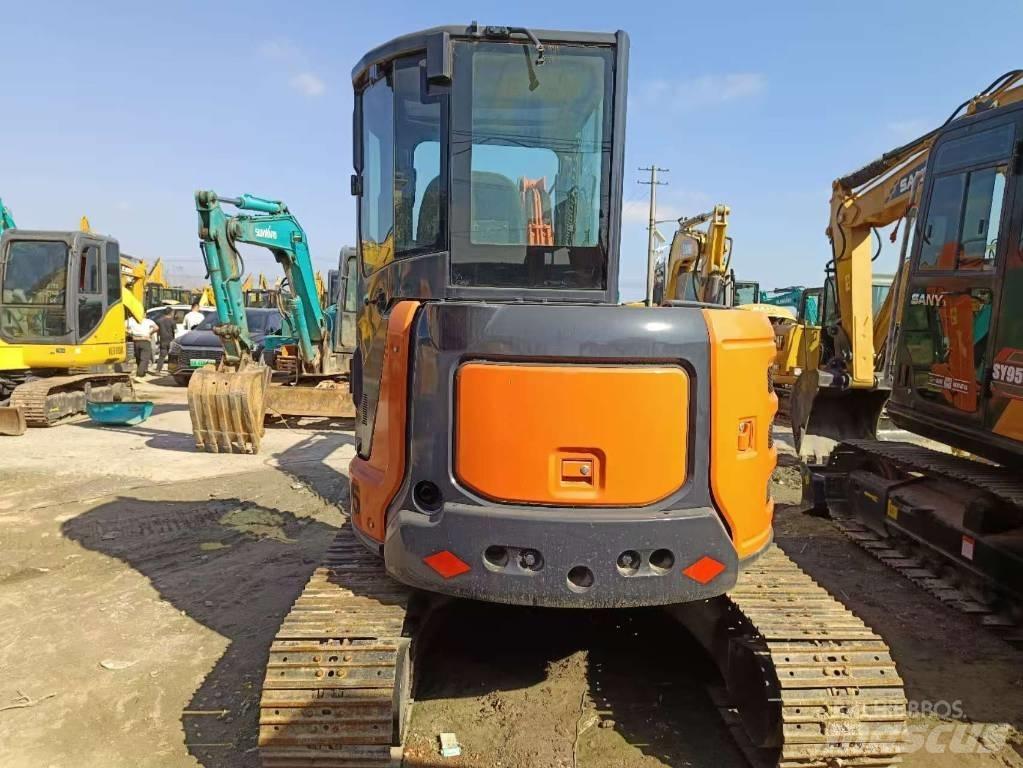 Hitachi ZX 55 حفارات صغيرة أقل من 7 طن (حفارات صغيرة)