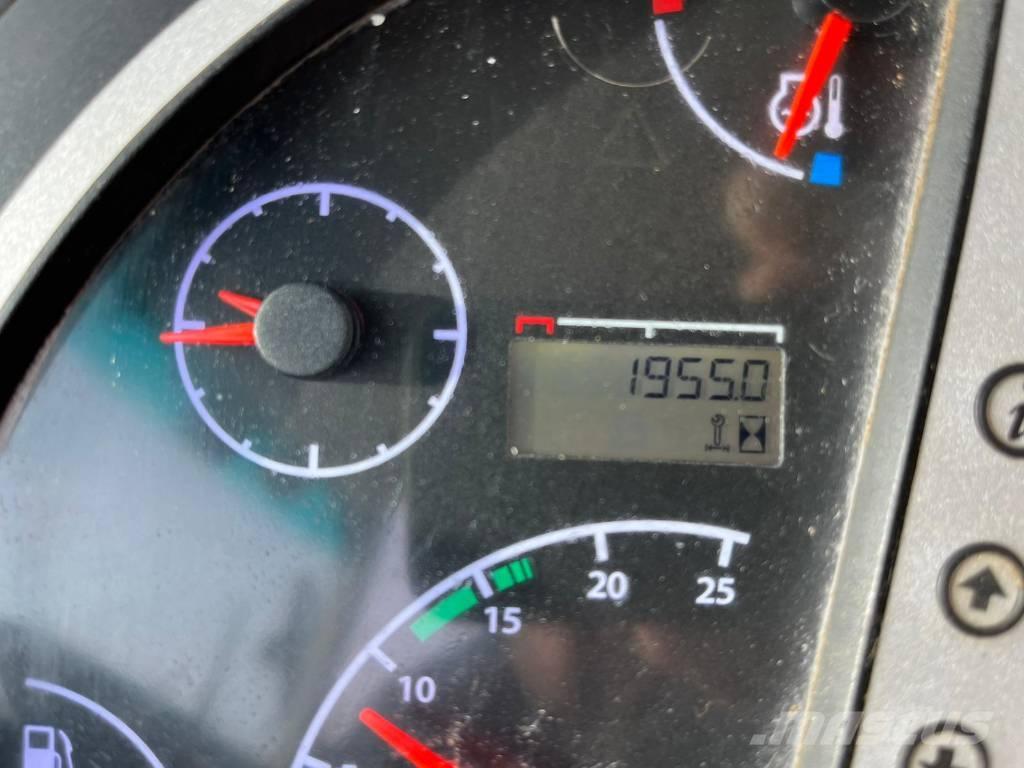 JCB 3 CX لوادر ذات جرافات عكسية