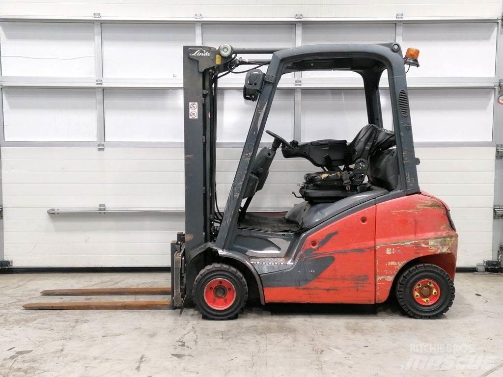 Linde H20D-01 شاحنات الديزل