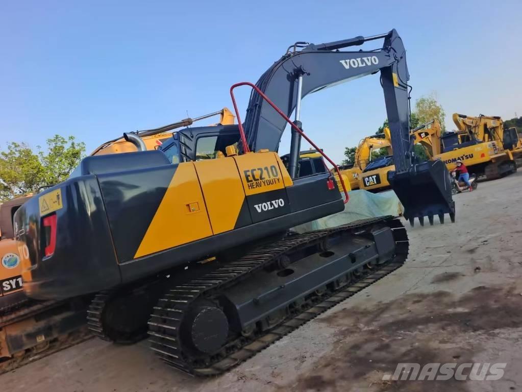 Volvo EC 210 B حفارات زحافة