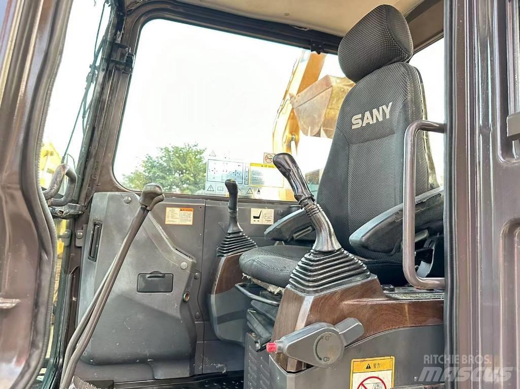 Sany SY 55 C حفارات زحافة