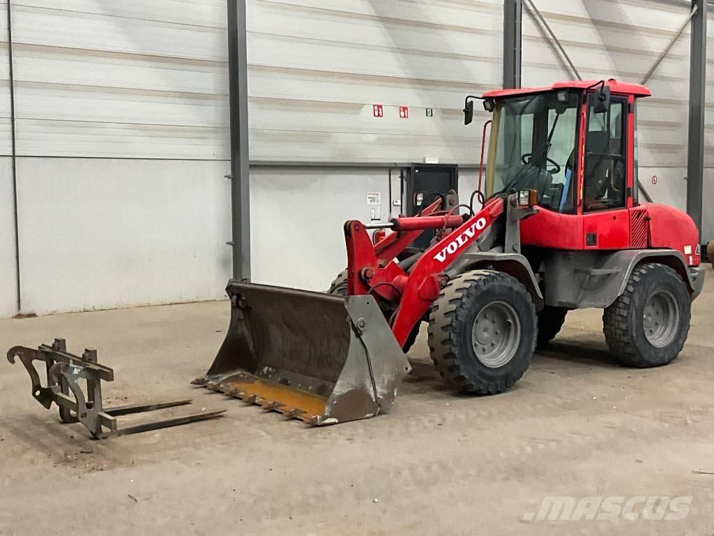 Volvo L 30 B-Z/X لوادر بعجل