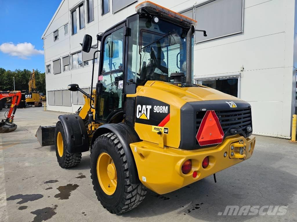 CAT 908M لوادر بعجل