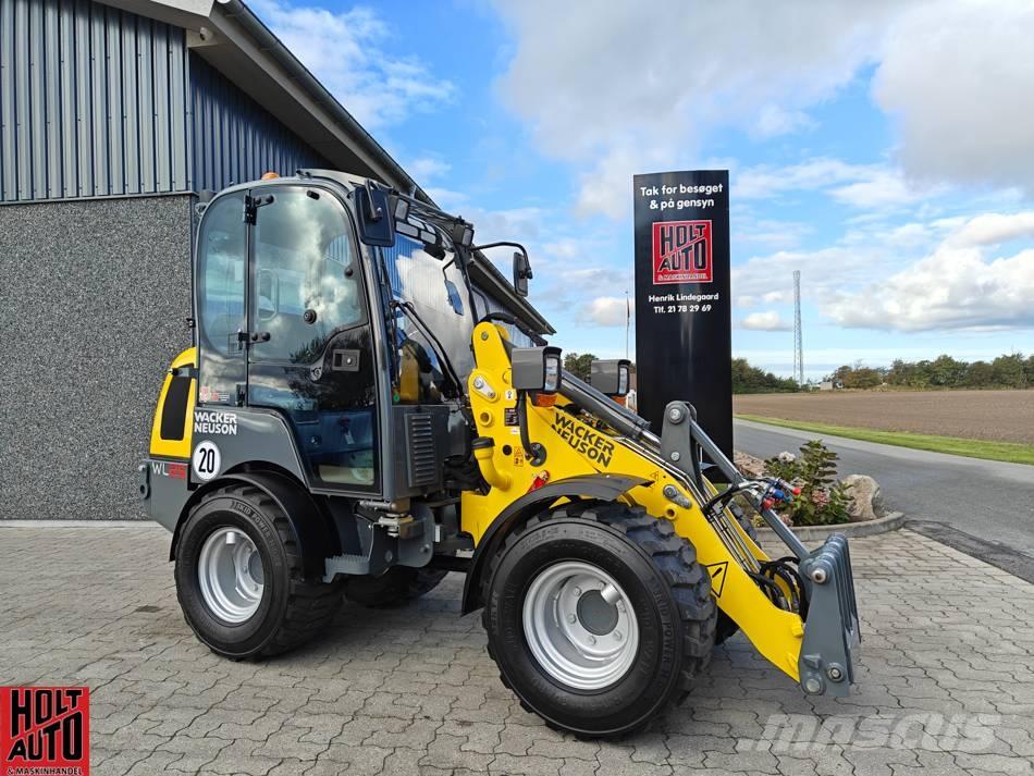 Wacker Neuson WL 25 لوادر بعجل