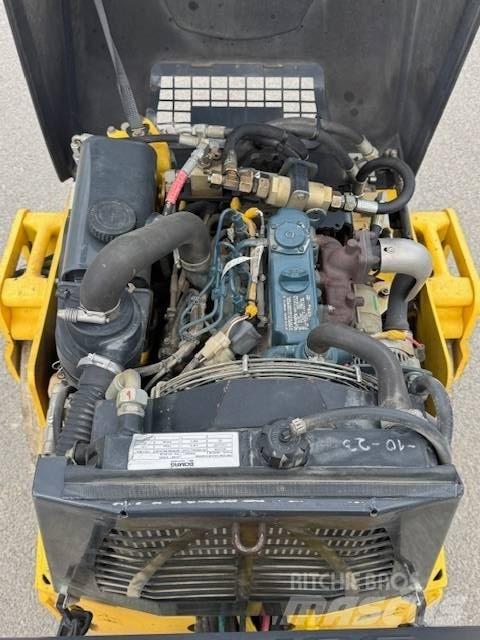Bomag BW 100 AD M-5 مداحل ثنائية الاسطوانة