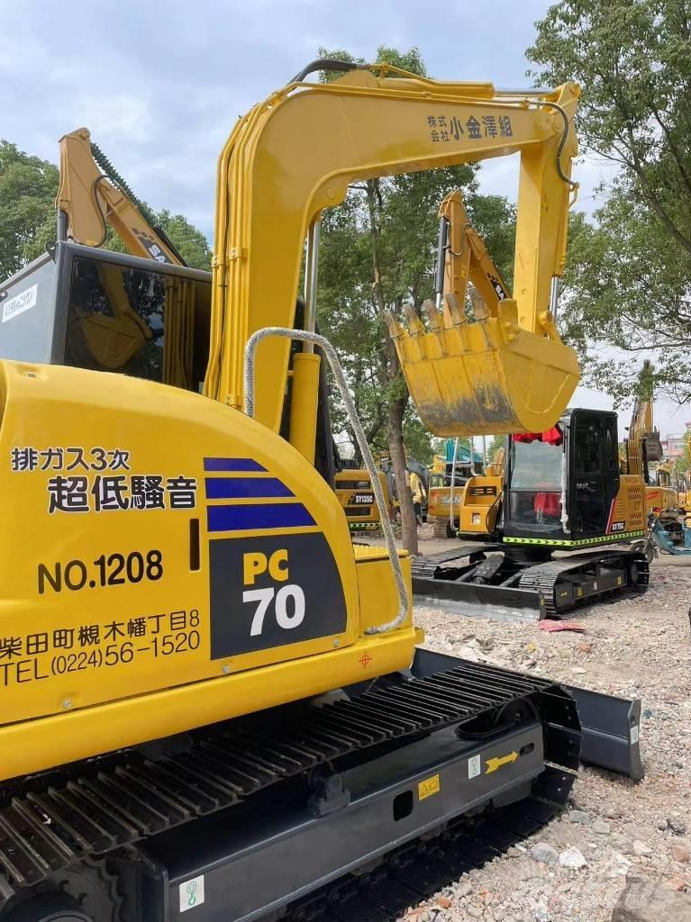 Komatsu 70-8 حفارات زحافة