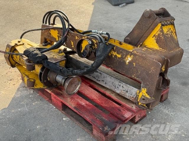 JCB PILE DRIVER مطارق دق خوازيق هيدروليكية