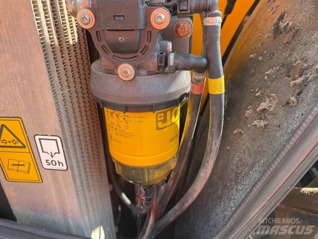 JCB 540-170 مناولات متداخلة