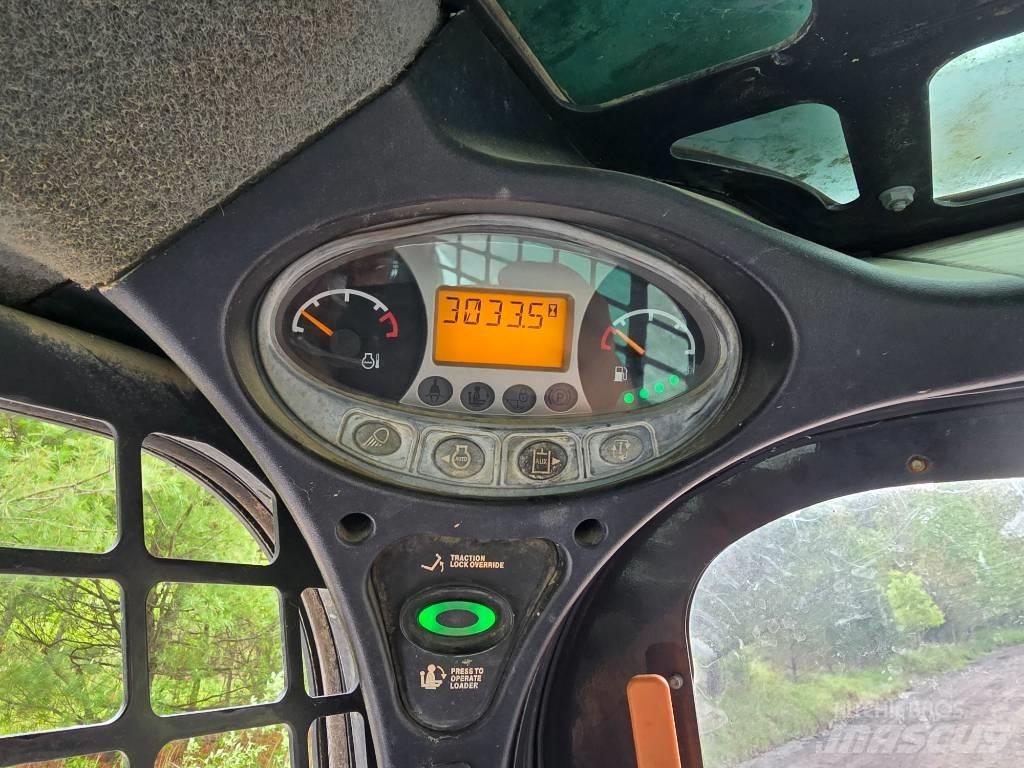Bobcat T 770 لوادر انزلاقية التوجيه