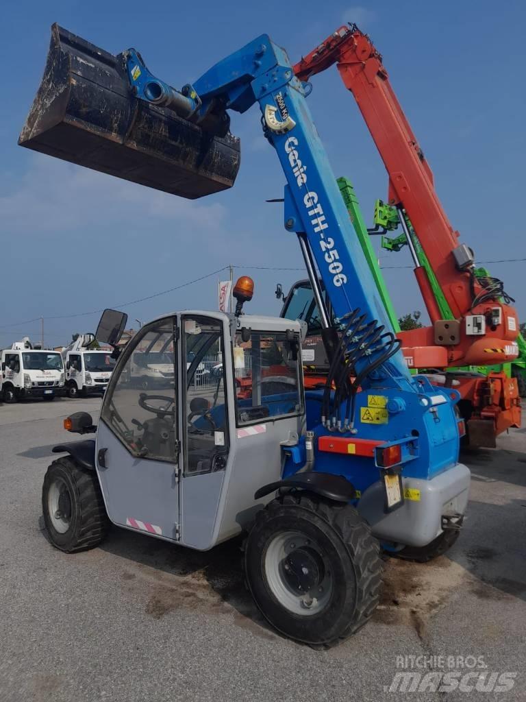 Terex Genie 2506 مناولات متداخلة