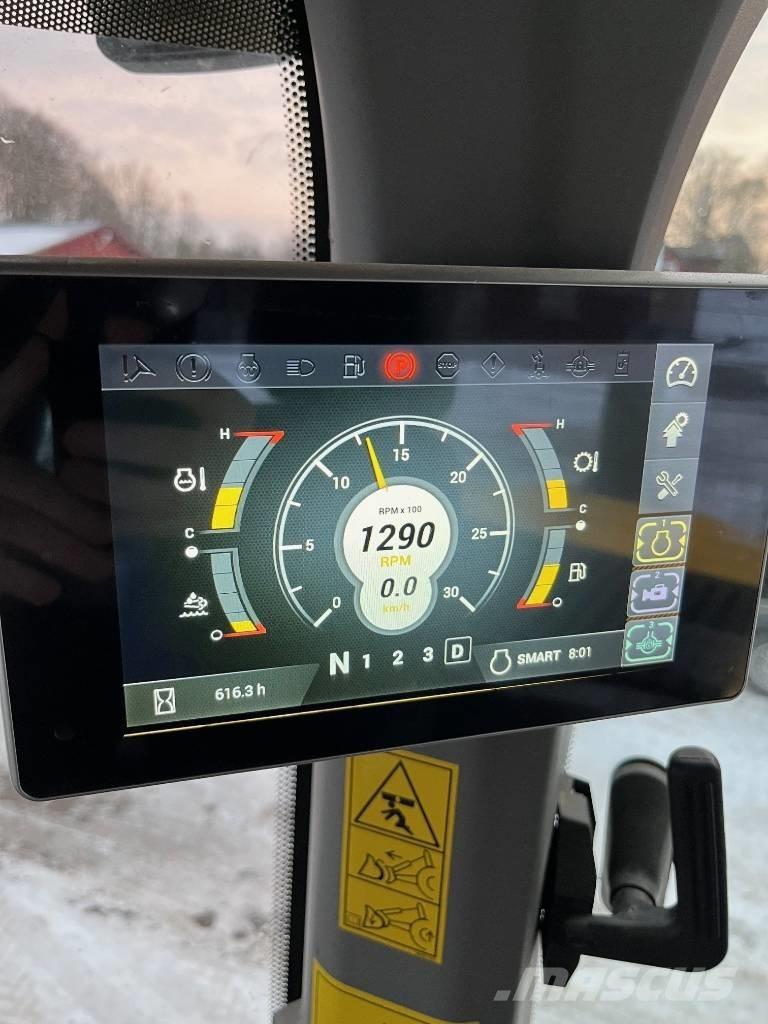 New Holland W 110D معدات مناولة لأغراض الزراعة