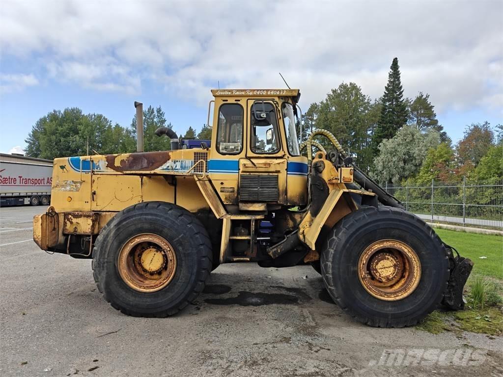Volvo BM 4500 لوادر بعجل