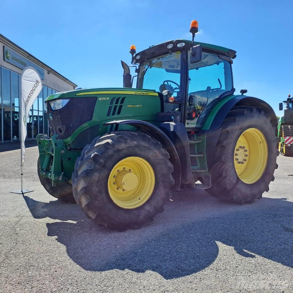 John Deere 6210 R الجرارات