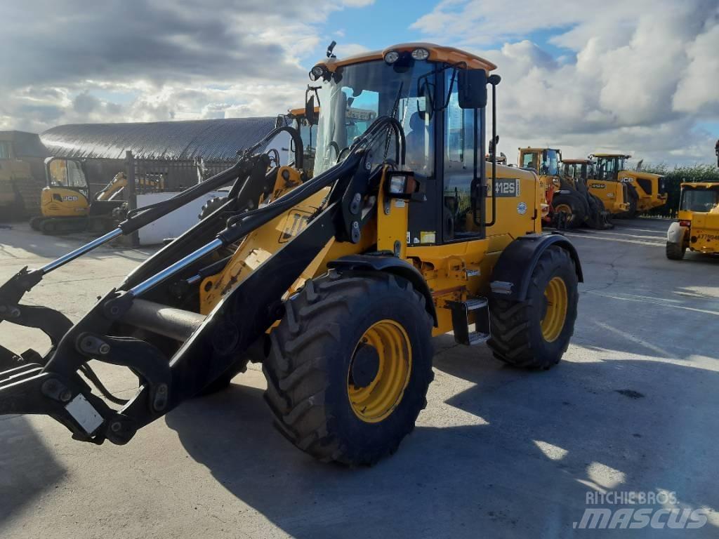 JCB 412 معدات مناولة لأغراض الزراعة