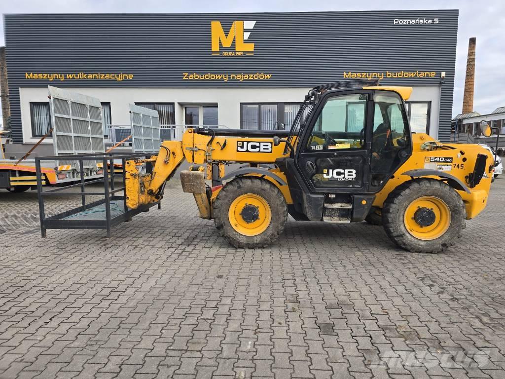 JCB 540-140 مناولات متداخلة
