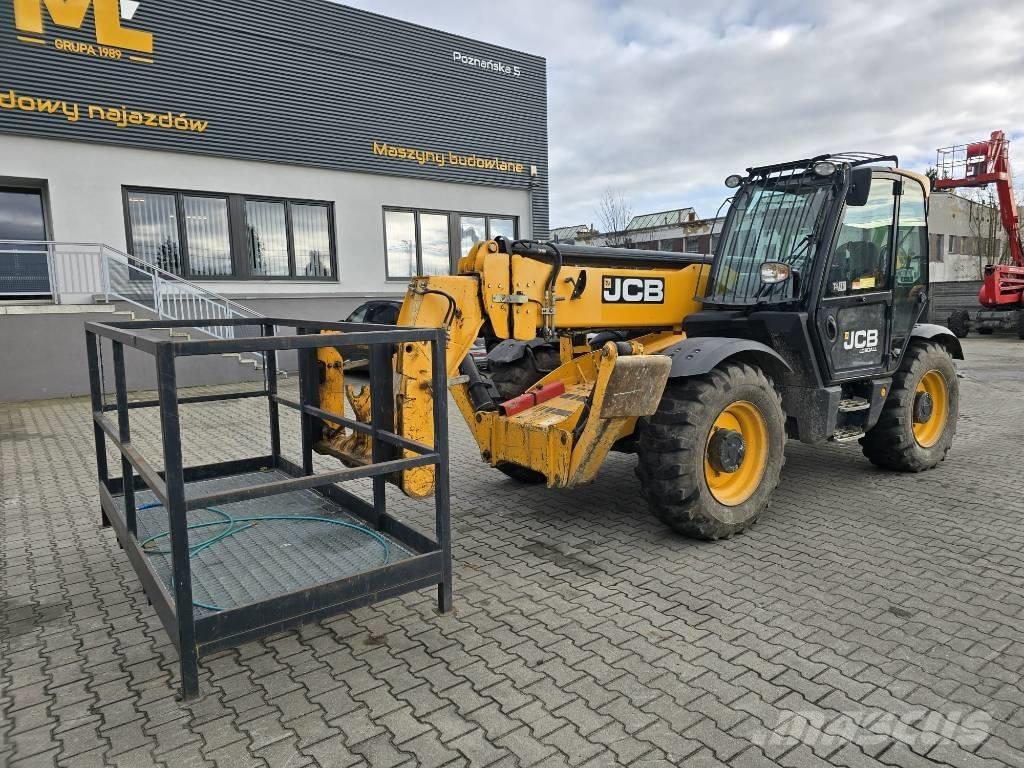 JCB 540-140 مناولات متداخلة