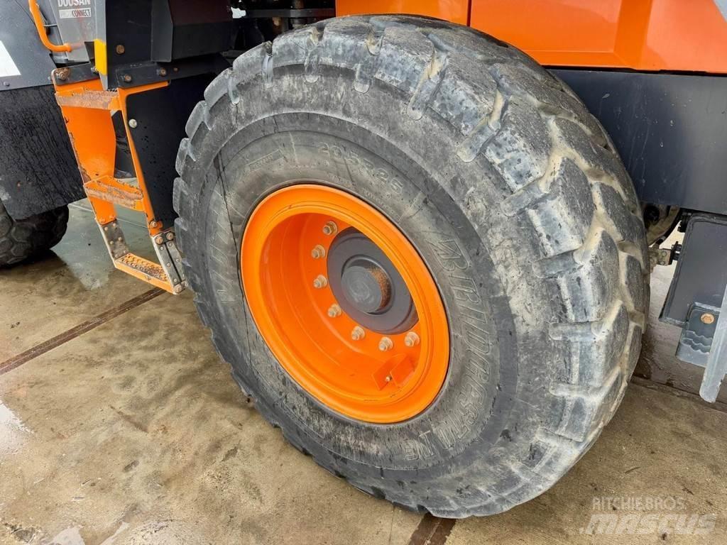 Doosan DL250-7 لوادر بعجل