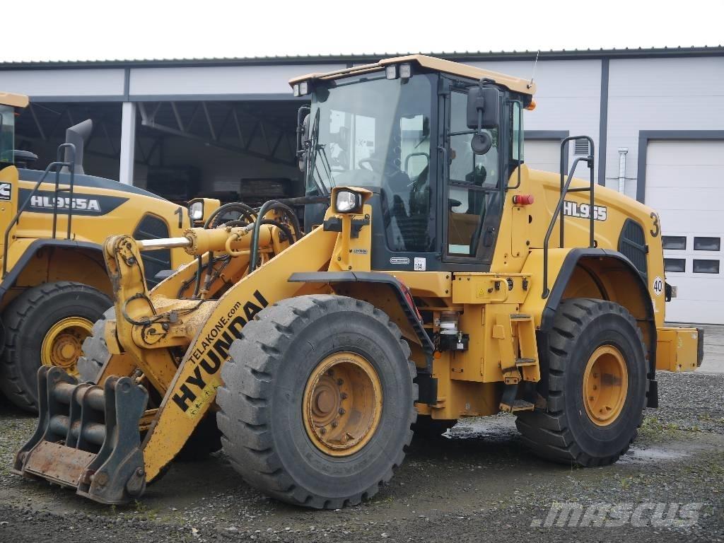 Hyundai HL955 لوادر بعجل