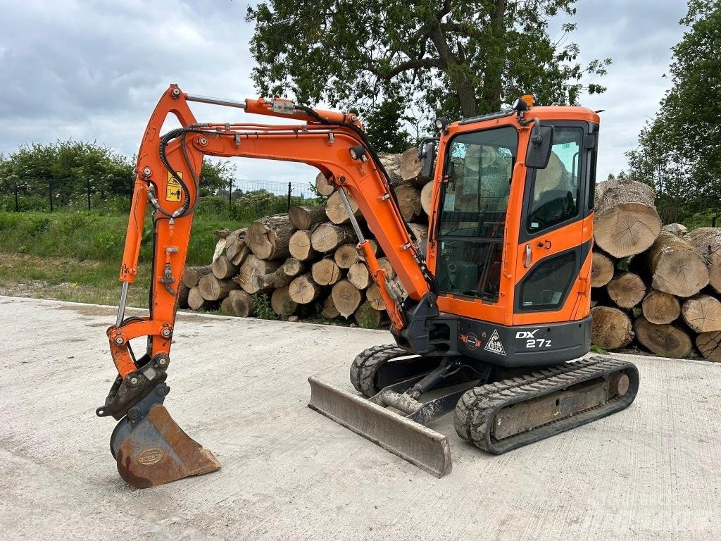 Doosan DX 27 Z حفارات صغيرة أقل من 7 طن (حفارات صغيرة)