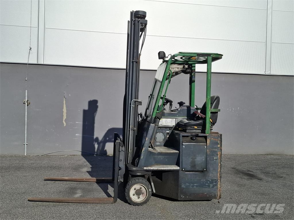 Combilift C3000CB شاحنة المناولة رباعية الاتجاهات