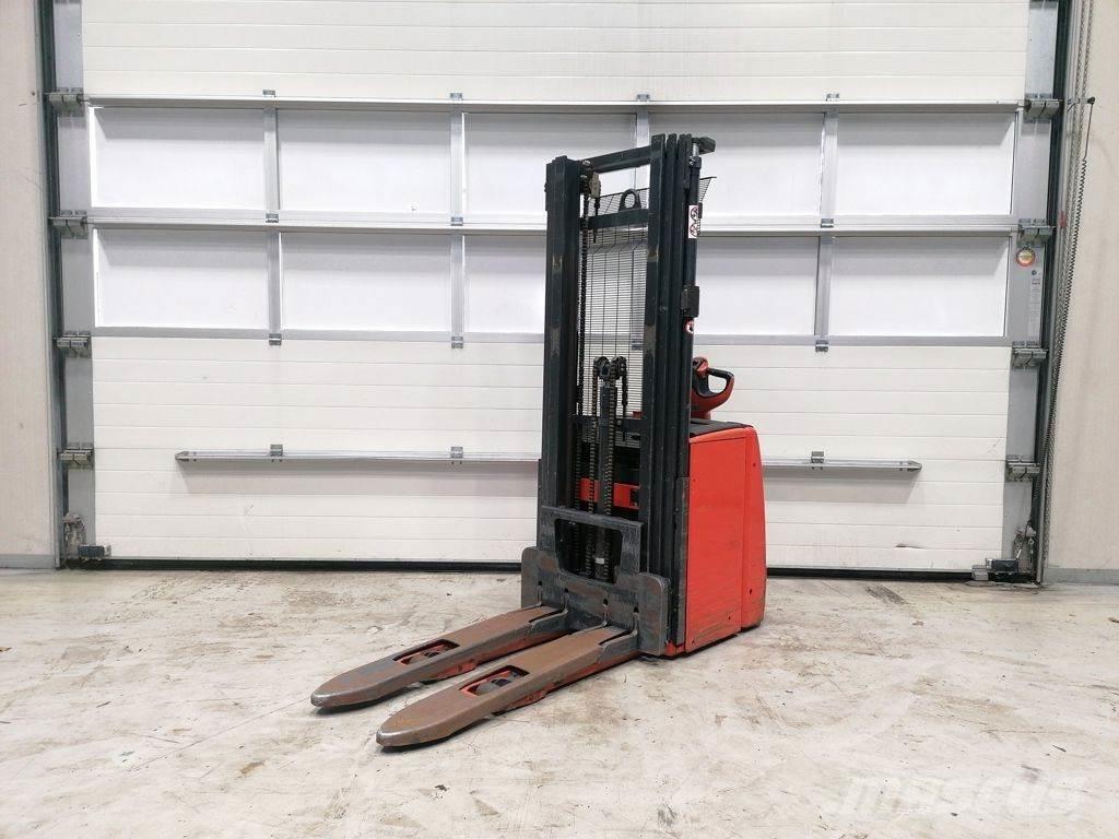 Linde L14 معدات التكديس الجوالة