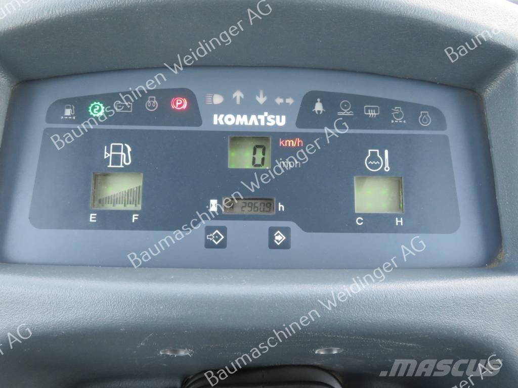 Komatsu WA 70-7 لوادر بعجل