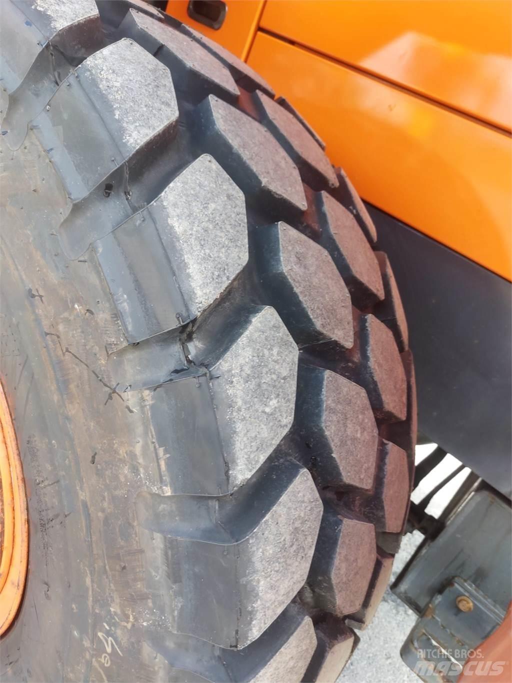 Doosan DL220-5 لوادر بعجل