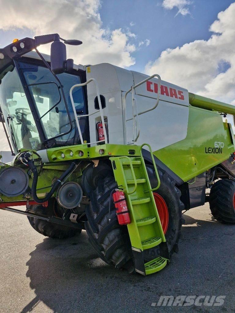 CLAAS Lexion 670 حصادات
