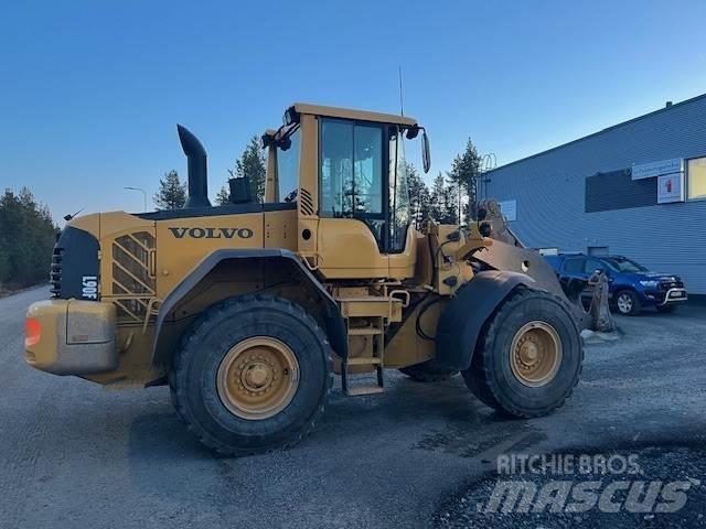 Volvo L90F لوادر بعجل