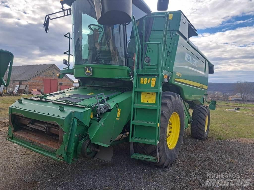 John Deere W650 حصادات