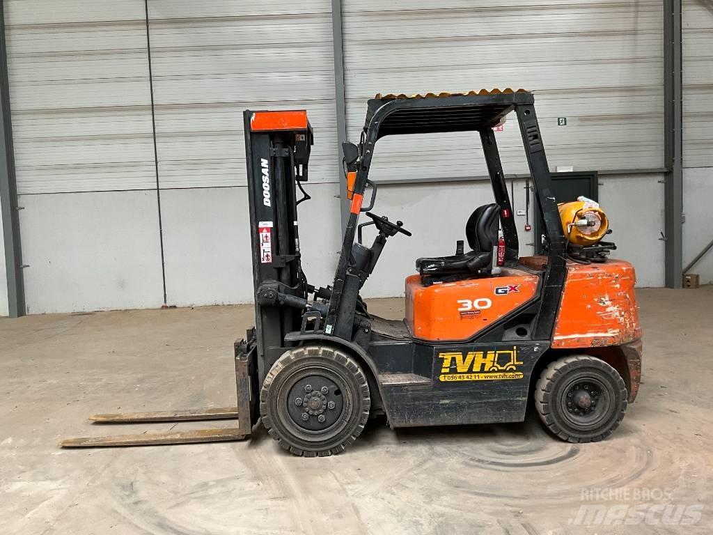 Doosan G 30 G شاحنات LPG