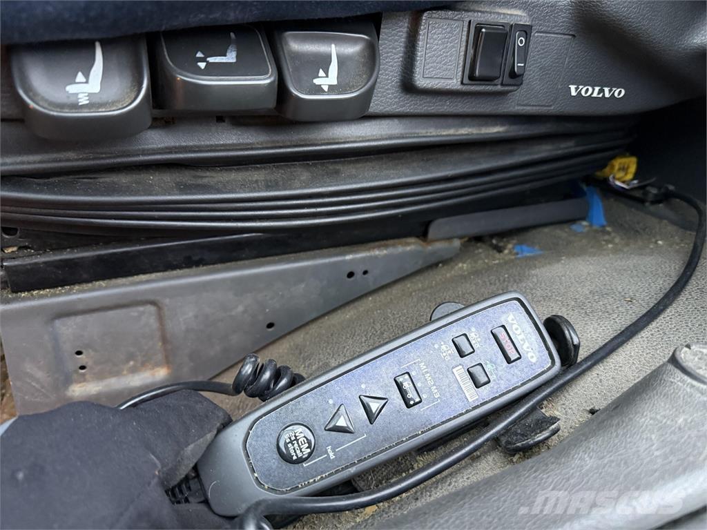 Volvo FM460 شاحنات بدرجة حرارة قابلة للضبط