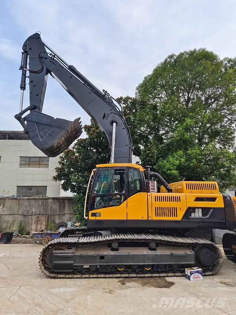Volvo EC 380 D L حفارات زحافة