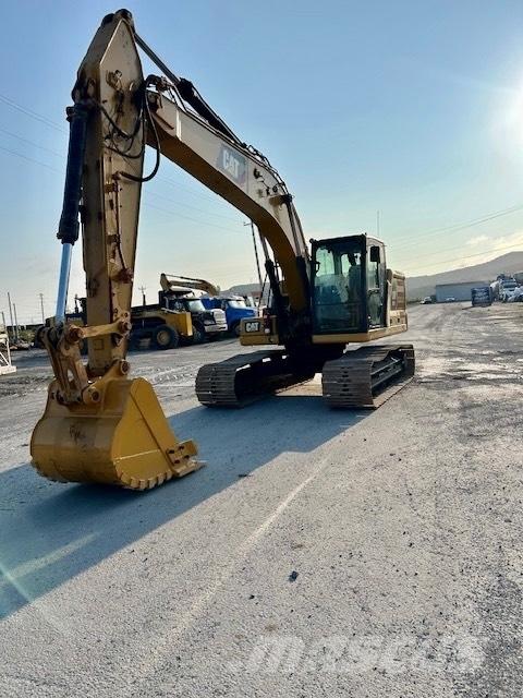 CAT 320 NEXT GEN حفارات زحافة