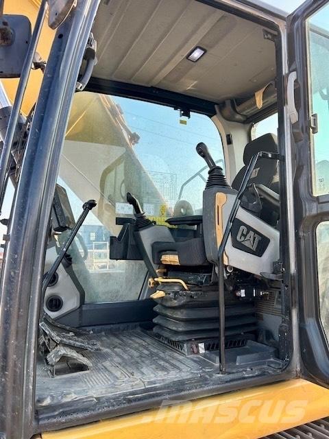 CAT 320 NEXT GEN حفارات زحافة
