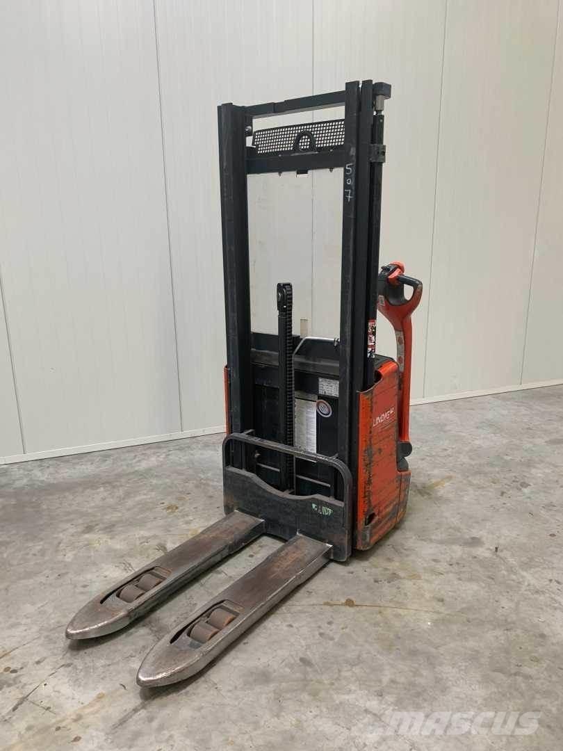 Linde L10 معدات التكديس الجوالة