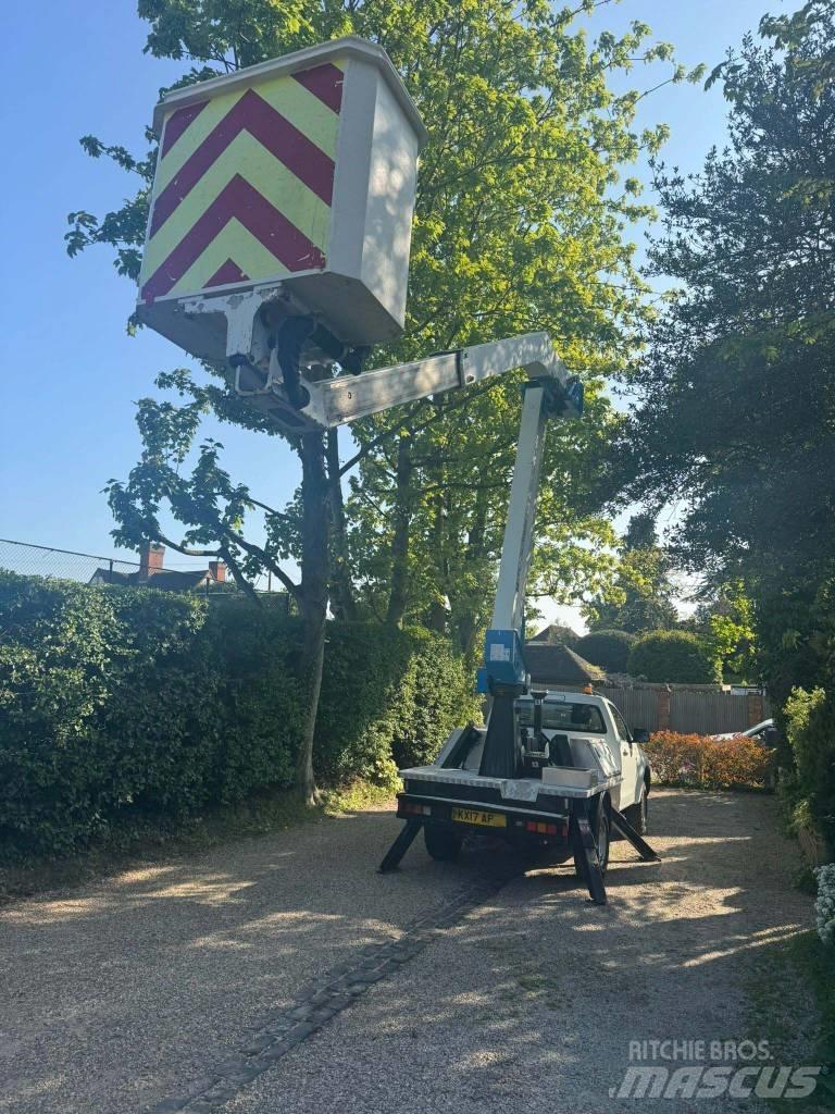 Palfinger P 130 A المنصات الهوائية المثبتة على شاحنة