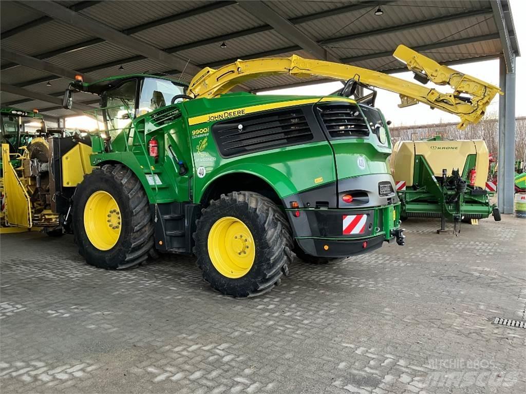 John Deere 9900i حصادات الأعلاف