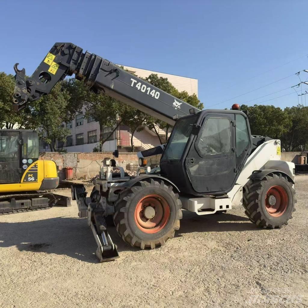 Bobcat T40140 مناولات متداخلة