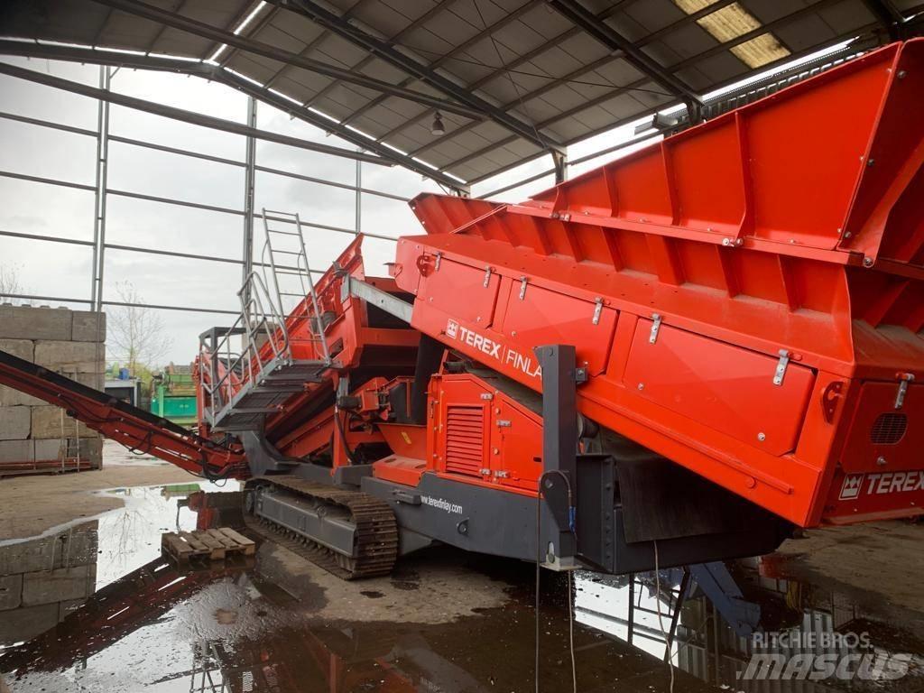 Terex Finlay 883+ أجهزة فحص متنقلة