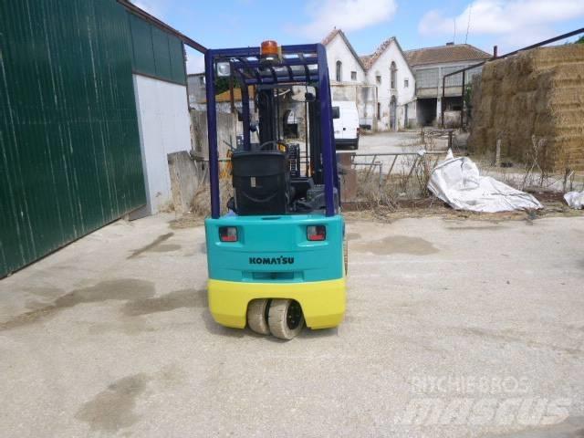 Komatsu FB18M-2R شاحنات ذات رافعات شوكية تعمل بالكهرباء